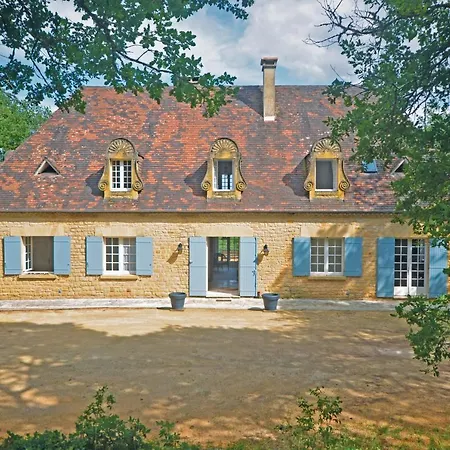 Sarlat-la-caneda Sleeps 10 Pool Wifi 사흘라 라 카네다