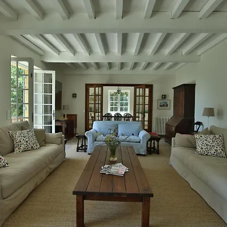 Sarlat-la-caneda Sleeps 10 Pool Wifi *